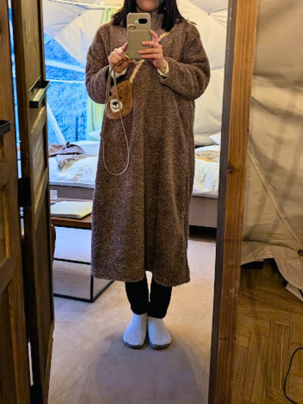 私自身の夜のコーデ(くまさんのポッケ付き被り物)